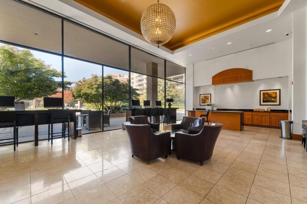 Urbandelight Crystal City Mins To Dc Free Parking Arlington Exterior foto