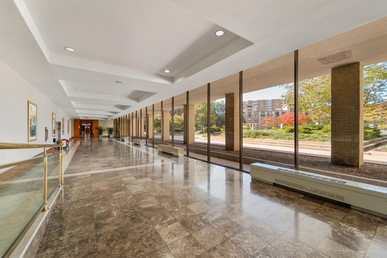 Urbandelight Crystal City Mins To Dc Free Parking Arlington Exterior foto